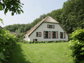 Peaceful Farmhouse in Doorn near Forest